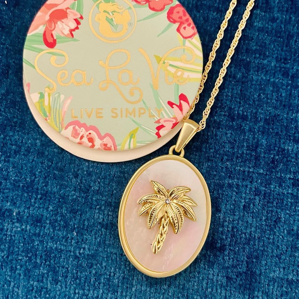 Spartina 449 Sea La Vie Mother-of-Pearl "Hey Y'all" Palmetto Necklace *NWT*